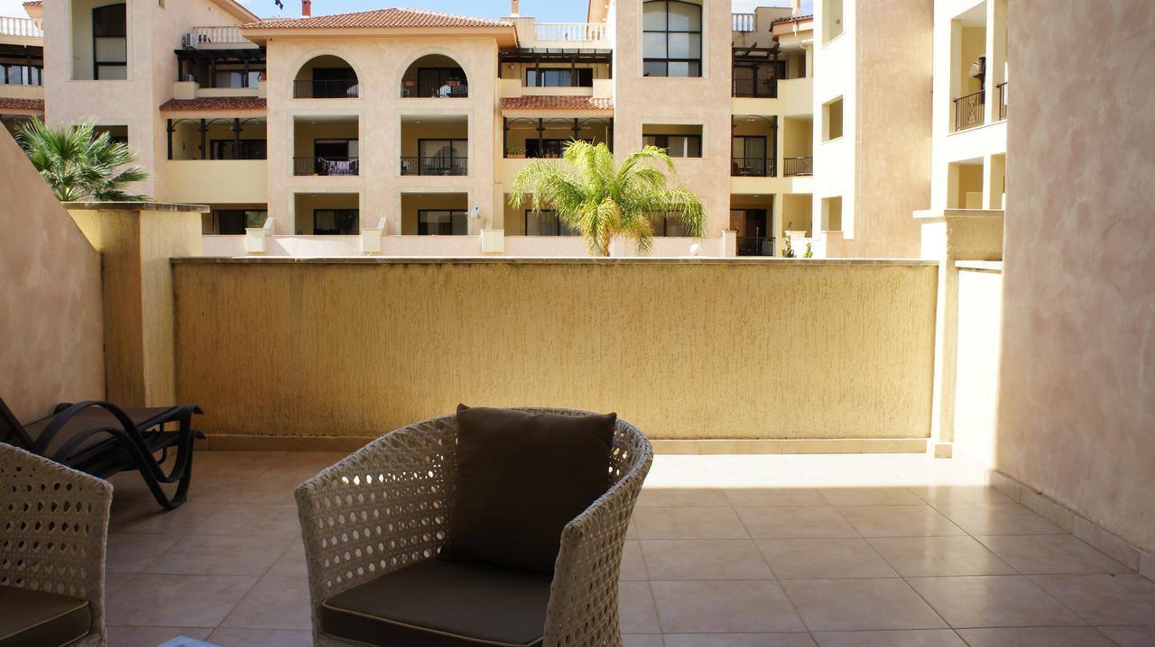 Townhouse Queens Gardens Paphos Eksteriør billede