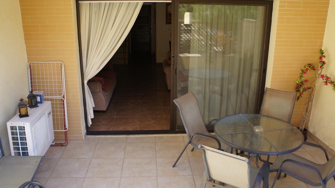 Townhouse Queens Gardens Paphos Værelse billede